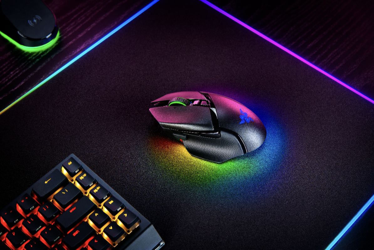 Razer Basilisk V3 Pro無線電競鼠有13 區Chroma 燈效！登台價5,499元– 壹哥的科技生活