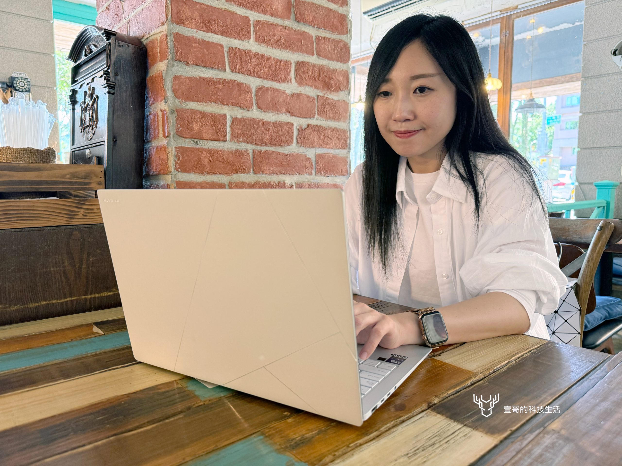 ASUS Zenbook S14（UX5406）評測｜開學開工必備的輕薄AI 神器– 壹哥的